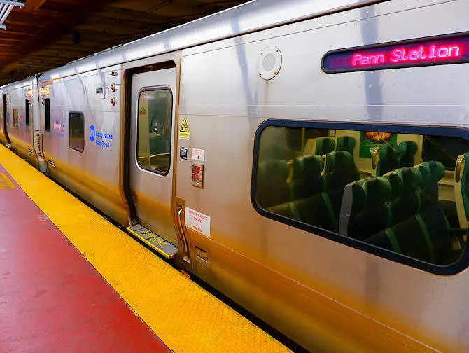 LIRR 열차