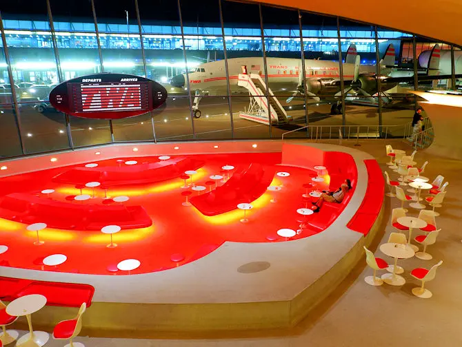 JFK 공항 - TWA Hotel 로비