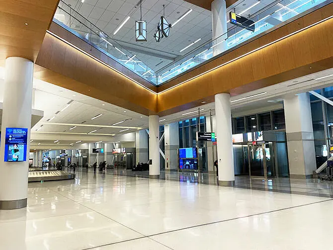 라과디아 공항 - 터미널