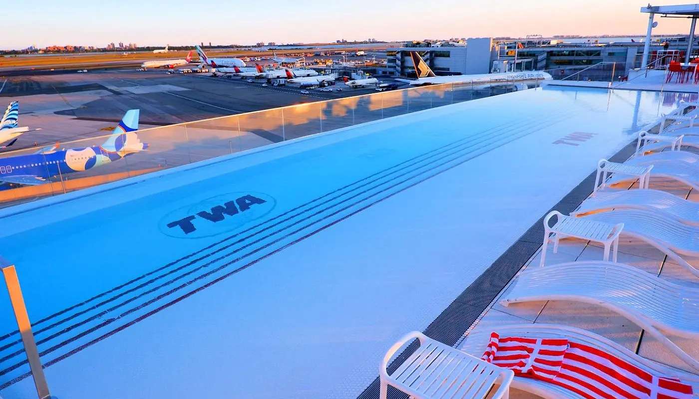 JFK Airport - TWA 수영장